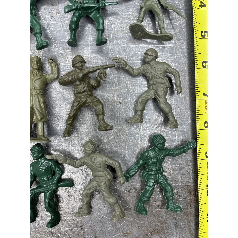 Vintage 1960s Marx MPC Tim Mee Playset Plastic Figures Green Army Lot Of 20 - Picture 5 of 6